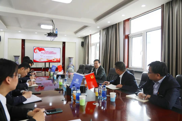 中铁水务集团党委副书记、总经理王文刚到银川西线供水项目办党支部开展形势任务教育